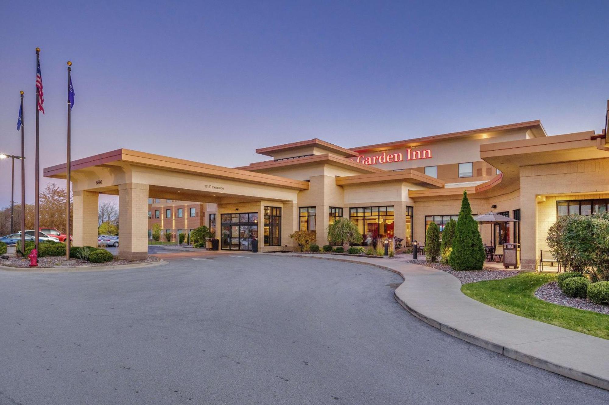Hilton Garden Inn Milwaukee Airport Exterior foto