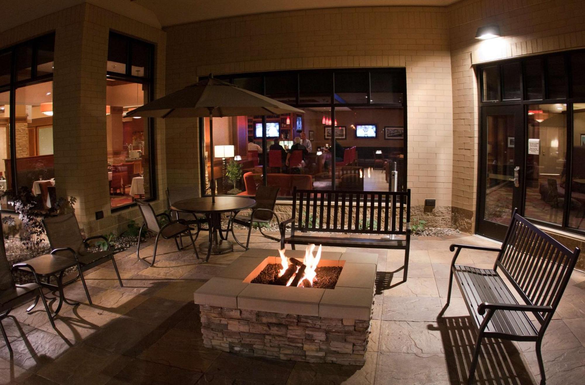 Hilton Garden Inn Milwaukee Airport Exterior foto