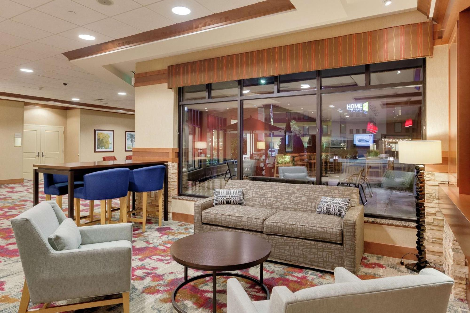 Hilton Garden Inn Milwaukee Airport Exterior foto