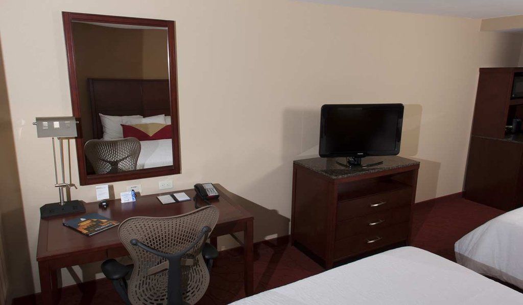 Hilton Garden Inn Milwaukee Airport Exterior foto